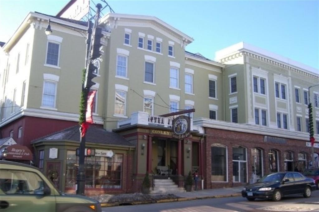 The Yankee Pedlar Inn Torrington Extérieur photo