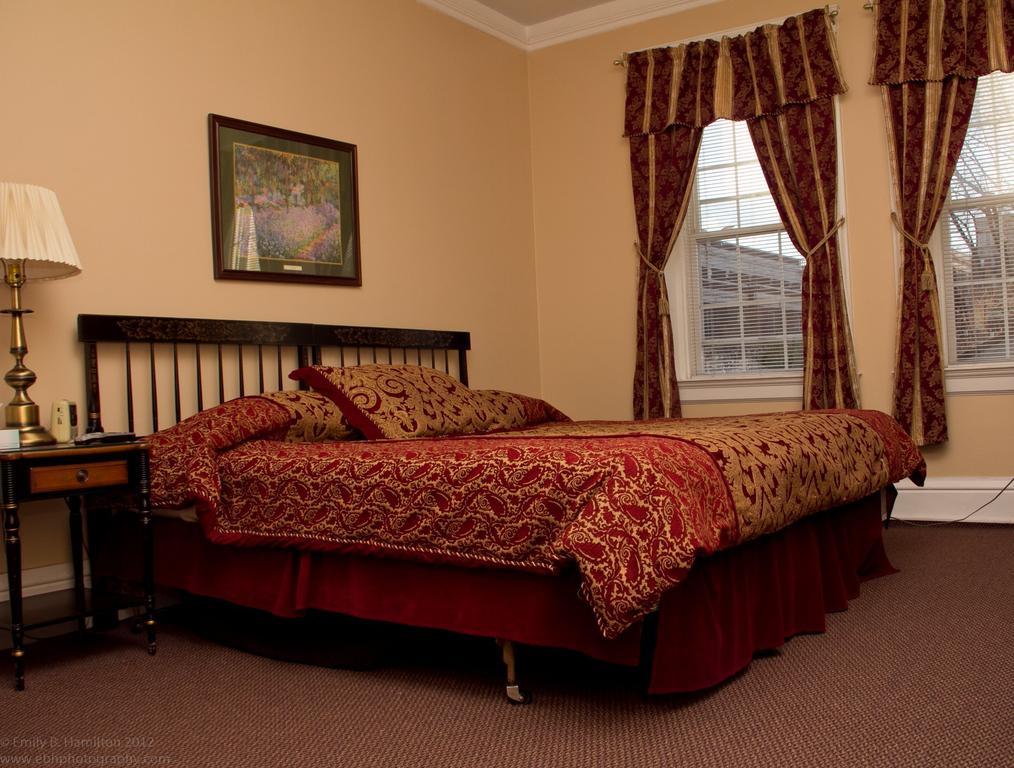The Yankee Pedlar Inn Torrington Chambre photo